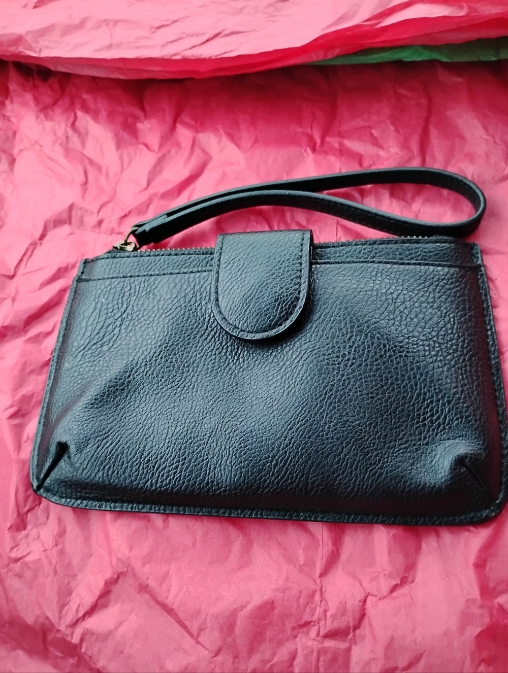 Universal Thread Black Pebbled Wristlet Clutch